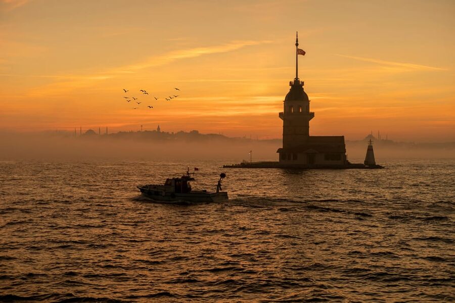 Istanbul: Maiden's Tower Entry Ticket with Audio Guide - Who Should Book This Ticket