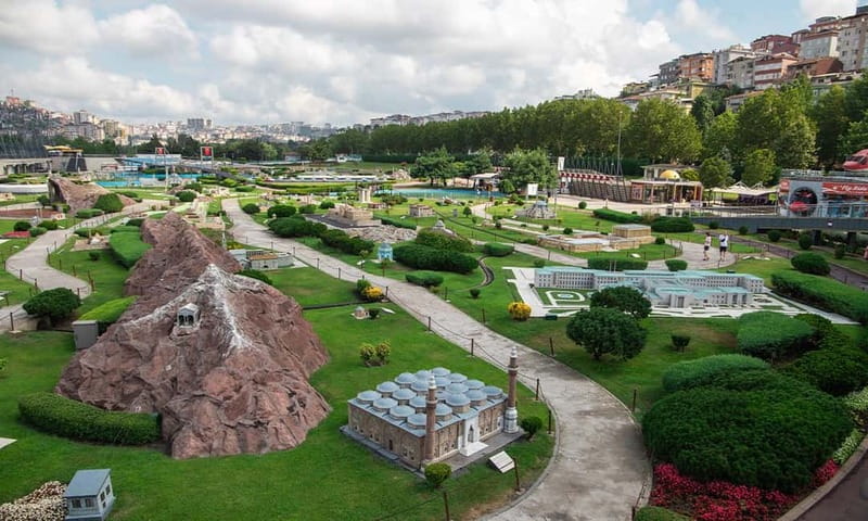 Istanbul: Miniatürk Open-Air Miniature Park Skip-the-Line - The moving extras: railway, waterway, and ferry system