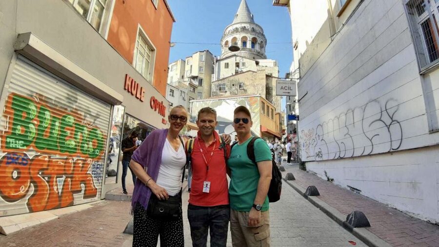 Istanbul Modern City: Taksim to Galata With Secret Passages - Practical tips before you meet the guide