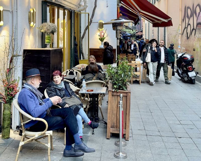 Istanbul Modern City: Taksim to Galata With Secret Passages - Food stops that actually help you eat well after the tour