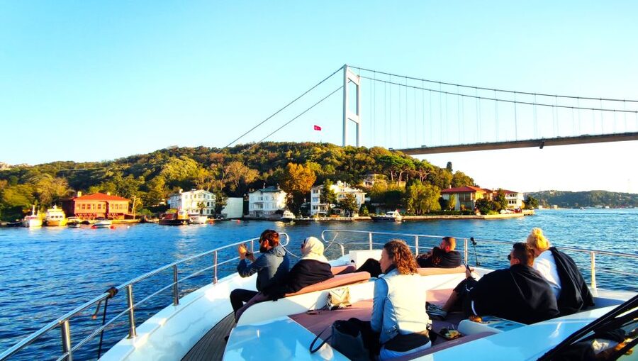Istanbul: Old City Tour and Luxury Sunset Bosphorus Cruise - Price and value for an Istanbul day that actually works