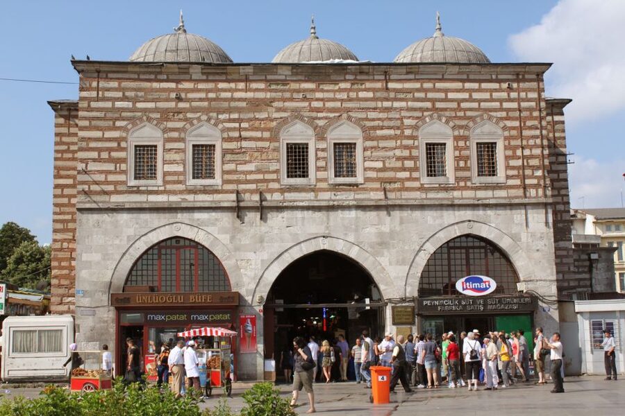 Istanbul: Old Town Highlights Tour & Bosphorus Cruise - Price and value: what your $141 really buys