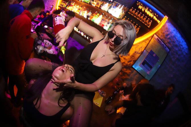 Istanbul Party Pub Crawl with Party Bus in Sultanahmet and Taksim - The party bus transfer: fun in motion, not a perfect sound system