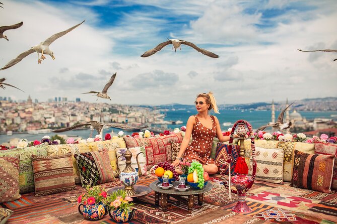 Istanbul Photoshoot Tours - Stop 1: Hagia Sophia Grand Mosque Background Photos and a Seagull Bonus
