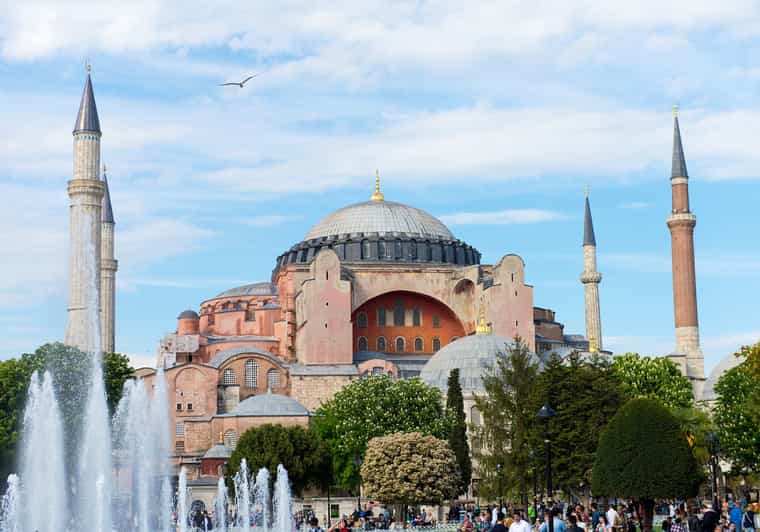 Istanbul Port: City Sights Tour for Cruise Ship Passengers - Hippodrome photo stop and the Blue Mosque, Ottoman drama in blue tile