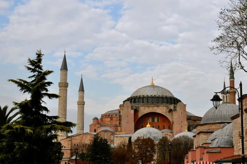 Istanbul Private Full-Day Tour With Transportation - Hotel pickup in Istanbul city center, then a mostly on-foot day