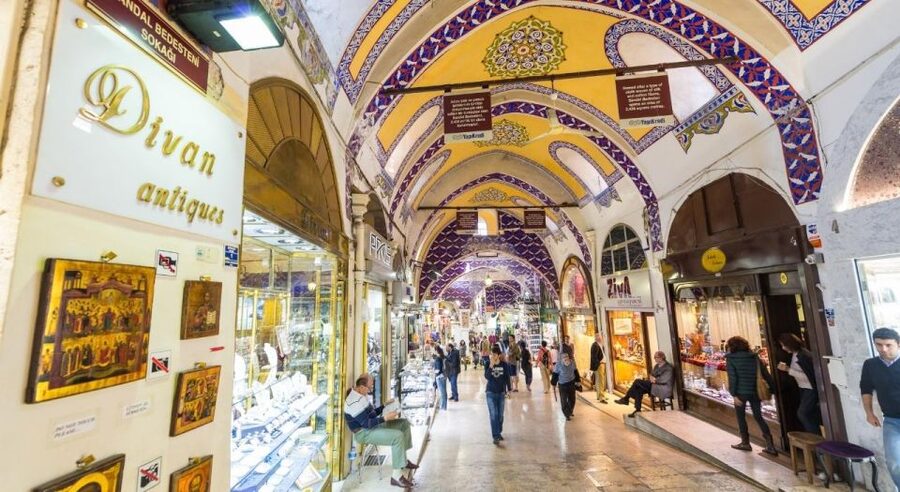 Istanbul: Private Guided Walking Tour - Private pace in Sultanahmet, without the race