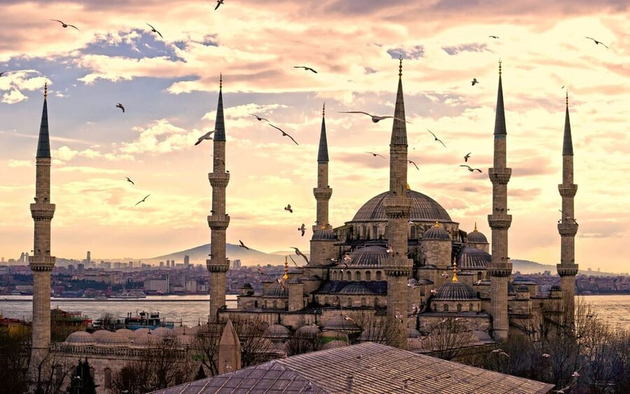Istanbul: Private Old City Tour with Bosphorus Cruise - Private Yacht Upgrade, If You Want a More Exclusive Water Day