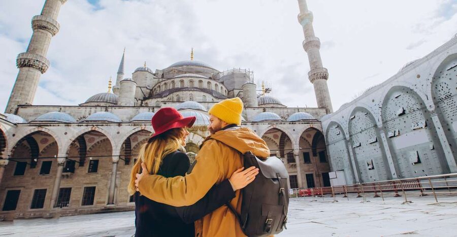 Istanbul: Private photoshoot at Hagia Sophia&Blue Mosque - How the Photographer Guides Your Shots (Poses, Angles, and Real Ease)