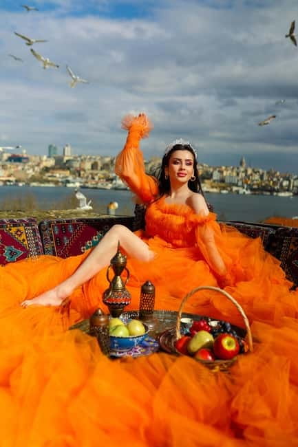 Istanbul: Professional Private Rooftop, Indoor Photoshoot - Your Digital Photos and That Reels-Style Video Extra