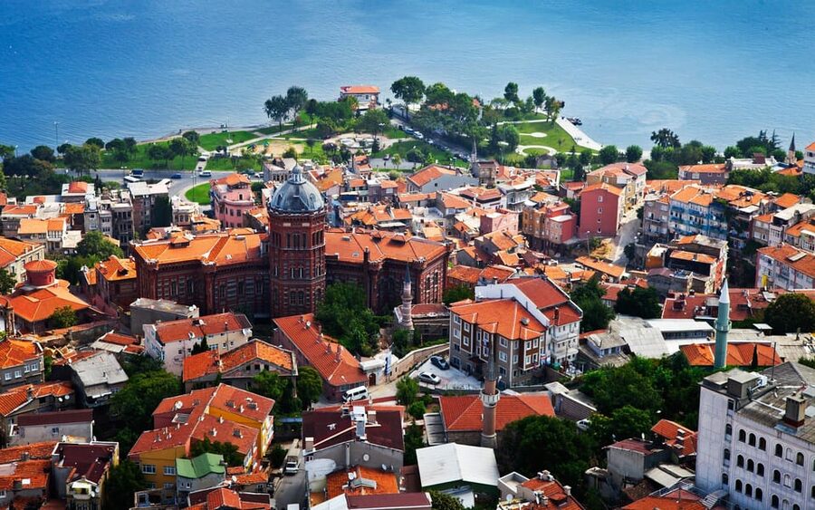 Istanbul Revealed: Historic Pathways and Bosphorus Serenity - Yacht time on the Bosphorus: calm water, snacks, and Kanlica
