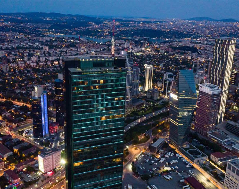 Istanbul: Sapphire Observation Deck Entrance - SkyRide 4D simulation, fun if you go in with the right expectations