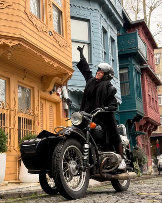 Istanbul:Sidecar Tour, Highlights,Hidden Gems & 2 Continents - Pistachio Turkish sand coffee near Hagia Sophia, and what to do next