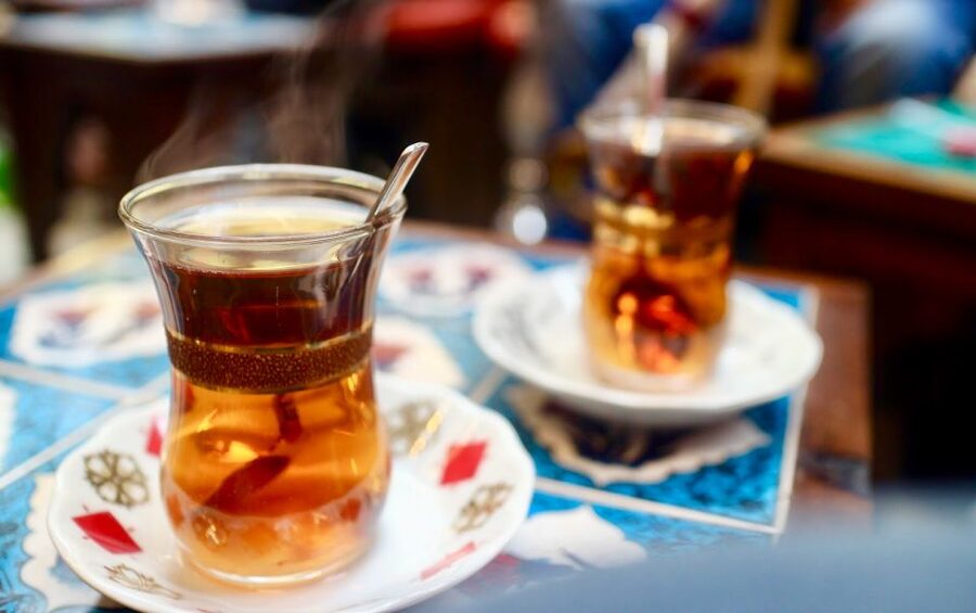 Istanbul Small-Group City and Secret Streets Tour with Guide - Topkapi Palace pass-by and Gulhane Park sightseeing break