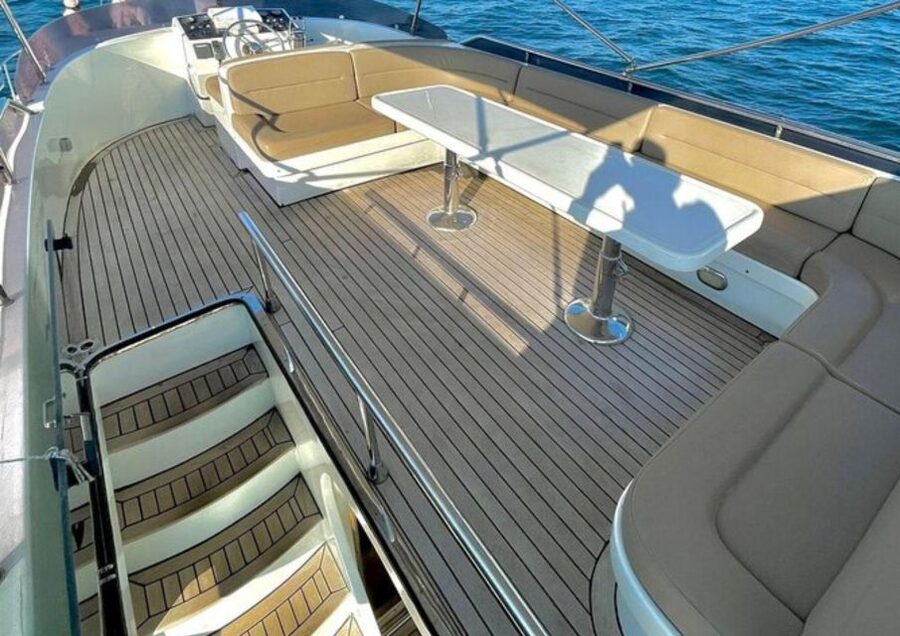 Istanbul: Small-Group Luxury Yacht Sunset Cruise w/ Snacks - Why a Bosphorus sunset cruise beats standing on the shore