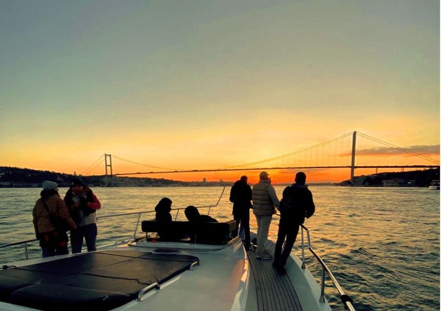 Istanbul: Small-Group Luxury Yacht Sunset Cruise w/ Snacks - What you see on the Bosphorus, stop by stop