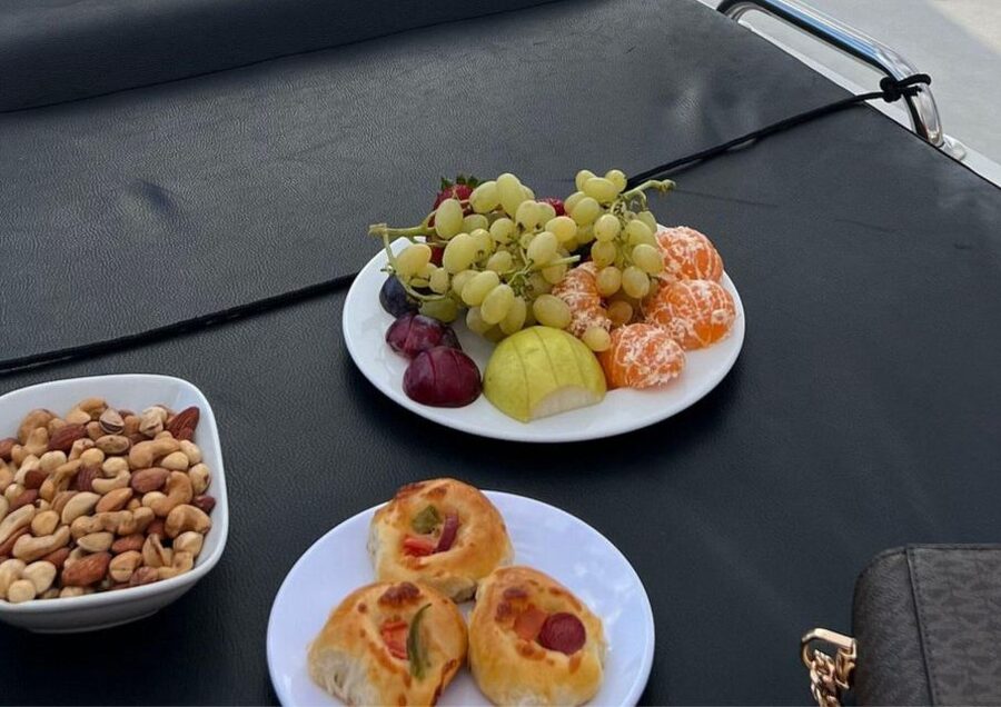 Istanbul: Small-Group Luxury Yacht Sunset Cruise w/ Snacks - The audio guide app, and how to use it without missing landmarks