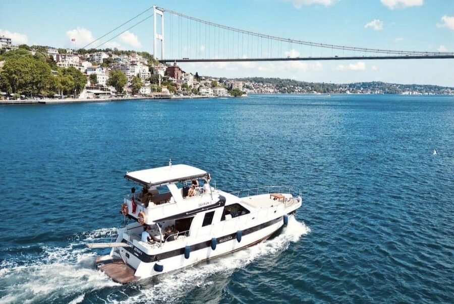 Istanbul: Small Group Yacht Tour with Unlimited Wine - Key highlights at a glance