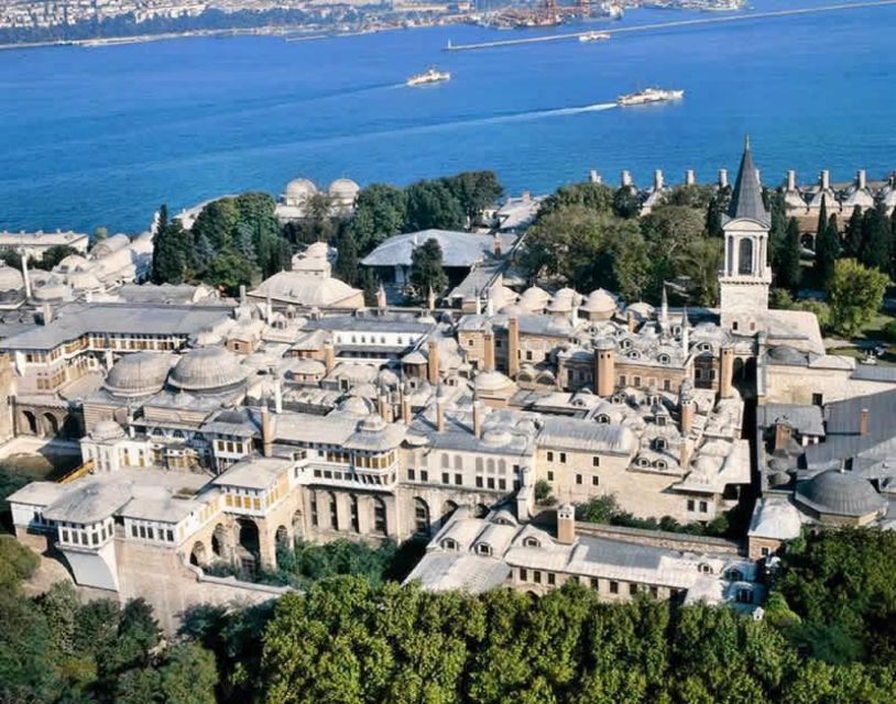 Istanbul: Topkapi, Hagia Sophia and Basilica Cistern Tour - Topkapi Palace: Courtyards, Pavilions, and Golden Horn Views