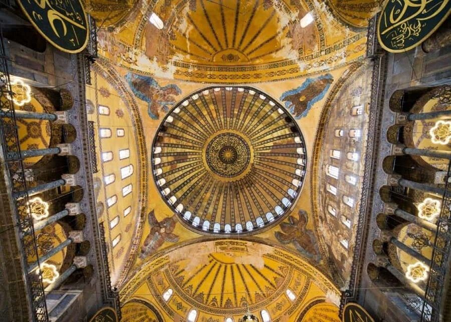 Istanbul: Topkapi, Hagia Sophia, Basilica & Blue Mosque Pass - One-day timing: how to stack four major stops without losing your mind