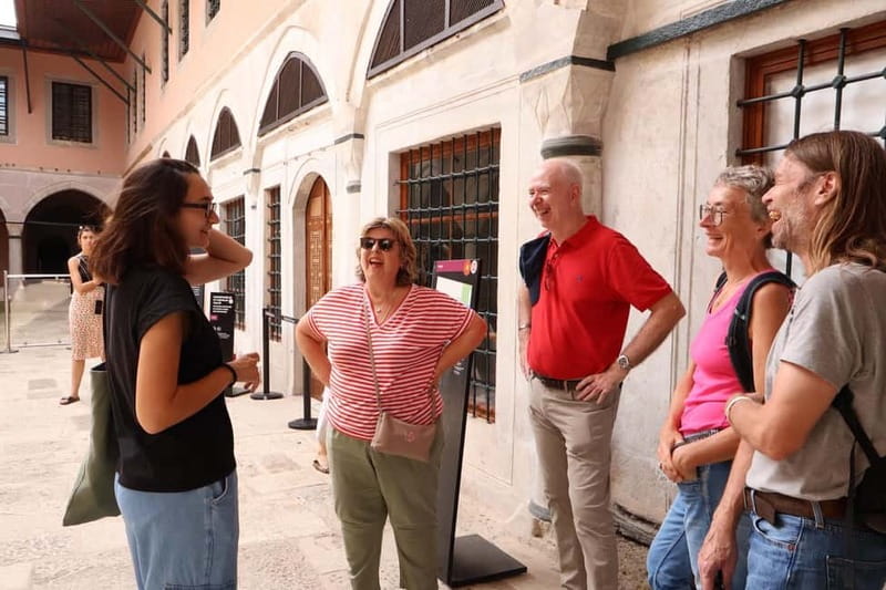 Istanbul: Topkapi Palace and Harem Museum Tour with Ticket - Should you book this Topkapi Palace and Harem tour?