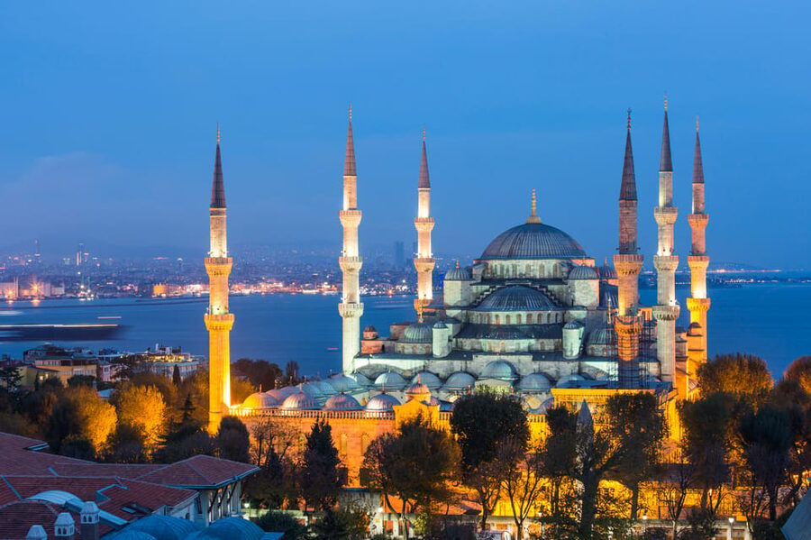 Istanbul: Tour of Hagia Sophia and Blue Mosque By Night - The realistic timing check: what “by night” may feel like