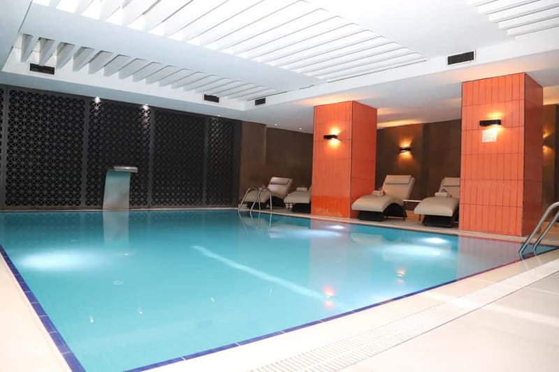 Istanbul: Traditional Turkish Bath with Foam and Oil Massage - Your hammam flow: menthol steam, foam, and scrubbing
