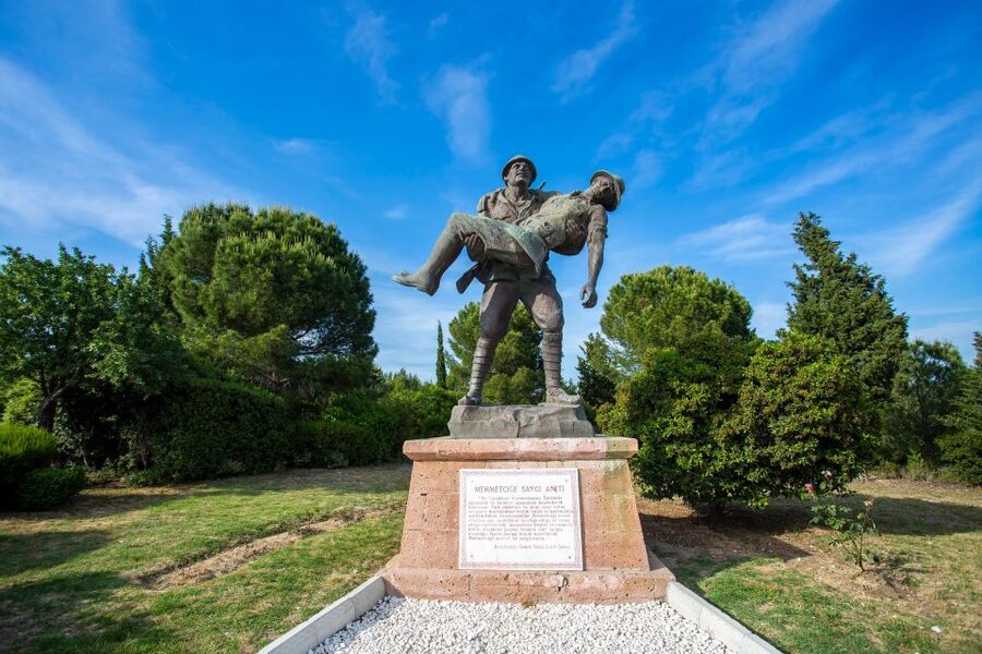 Istanbul: Troy Guided Bus Tour with Ferry Tickets & Lunch - Çanakkale photo stop and sightseeing moment