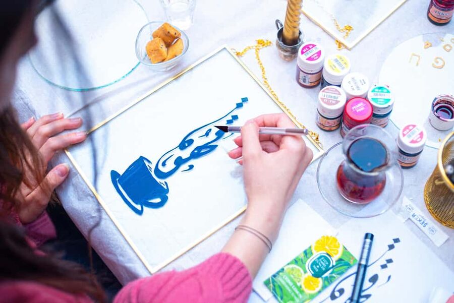 Istanbul: Turkish Calligraphy Workshop & Brass Framed Glass - Painting on glass: where your steady hand really matters