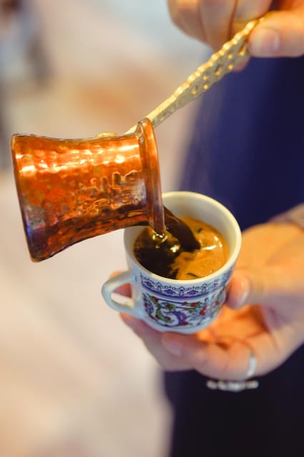 Istanbul: Turkish Coffee Making and Fortune Telling Workshop - Coffee tasting with Turkish delight, how to notice the differences