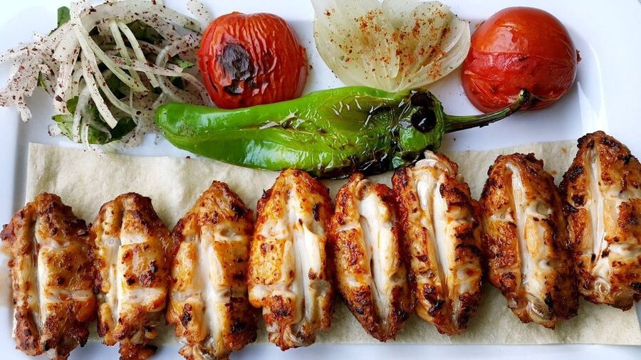 Istanbul: Turkish Food Tour in Kadikoy Across the Bosphorus - How Alcohol Works on This Tour