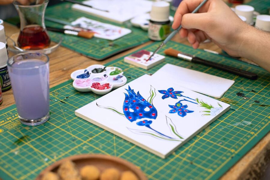 Istanbul: Turkish Tile Painting & Ceramic Workshop w/ Snacks - The 3-hour studio flow, from motif choice to your finished plate