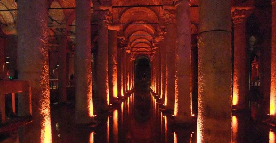 Istanbul Walking Tour: Discovering Old Town - Old Town Power Pack: Hagia Sophia to Basilica Cistern in Two Hours