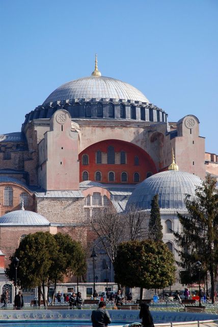 Istanbul Walking Tour: Discovering Old Town - Meeting at Pudding Shop Lale Restaurant, then walking straight to the big sights