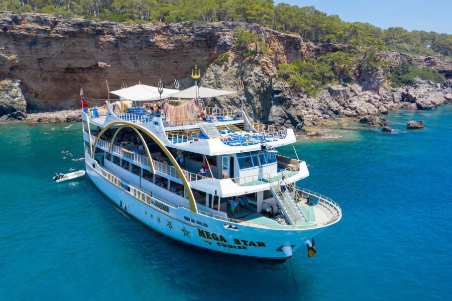 Kemer: Full-Day Boat Trip with Lunch and DJ - Getting to Kemer Harbor: pickup details that prevent stress