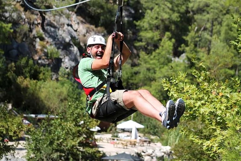 Kemer: Party Bus to Goynuk Canyon with Entrance Ticket - Cooling Off Like a Pro: Natural Lakes and Icy Water