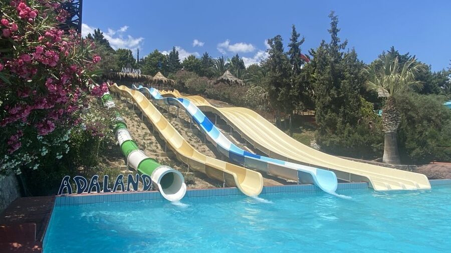 Kusadasi: Adaland AquaPark Entry Ticket - The thrill slides: Side Winder, Kamikaze, and Phantom