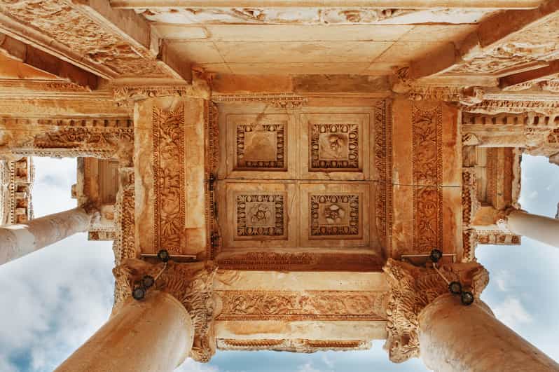 Kusadasi: Best of Ephesus in 1 Day - Lunch time in Ephesus: plan to refuel, not linger
