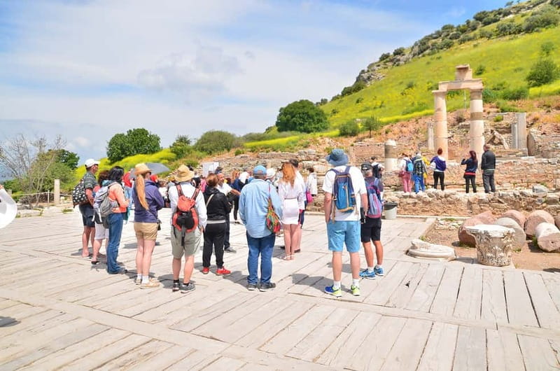 Kusadasi: Ephesus & House of Mary Small Group Tour w/Lunch - Terrace Houses and House of Love Area: The Private Side of Ephesus