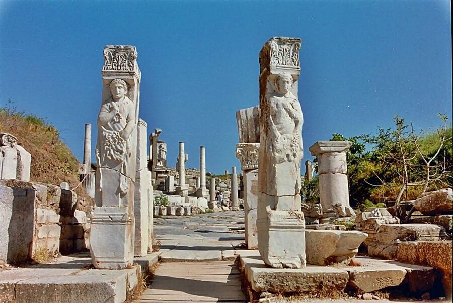 Kusadasi: Ephesus Small Group Tour - Why the guide can make or break your Ephesus day