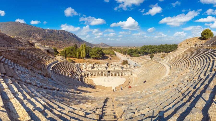 Kusadasi or Selcuk: Full-Day Ephesus Tour with Lunch - Morning Stop at the House of the Virgin Mary, A Quiet Start Before the Ruins