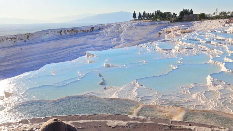 Kusadasi: Pamukkale & Hierapolis Tour with Lunch - The route from Kusadasi or Selcuk, and why the timing matters