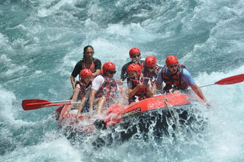 LC Rafting Tour for Families and Couples W/Lunch - Second 7 km run: more rapids, less nervous, and more tired