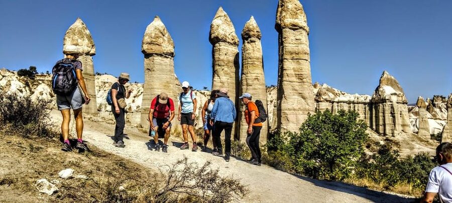 LET'S GO HİKİNG TO DİSCOVER CAPPADOCİA.. - White Valley: geology lessons, then local fruit and plants
