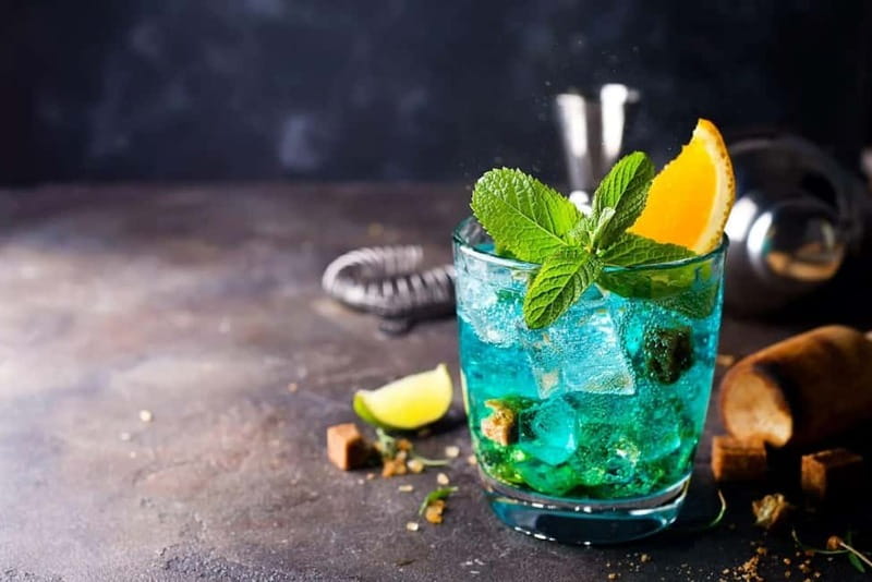 London Bar Meetup: Entry, Safe Original Drink & Transfer - The 4-Hour Party Window: Welcome Drink, Shot, and DJ Energy
