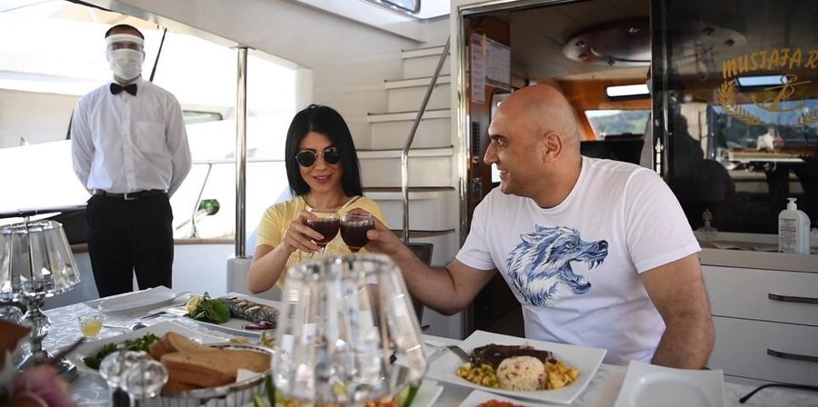 Luxury Private Yacht Rental - Luxury details worth checking before you relax