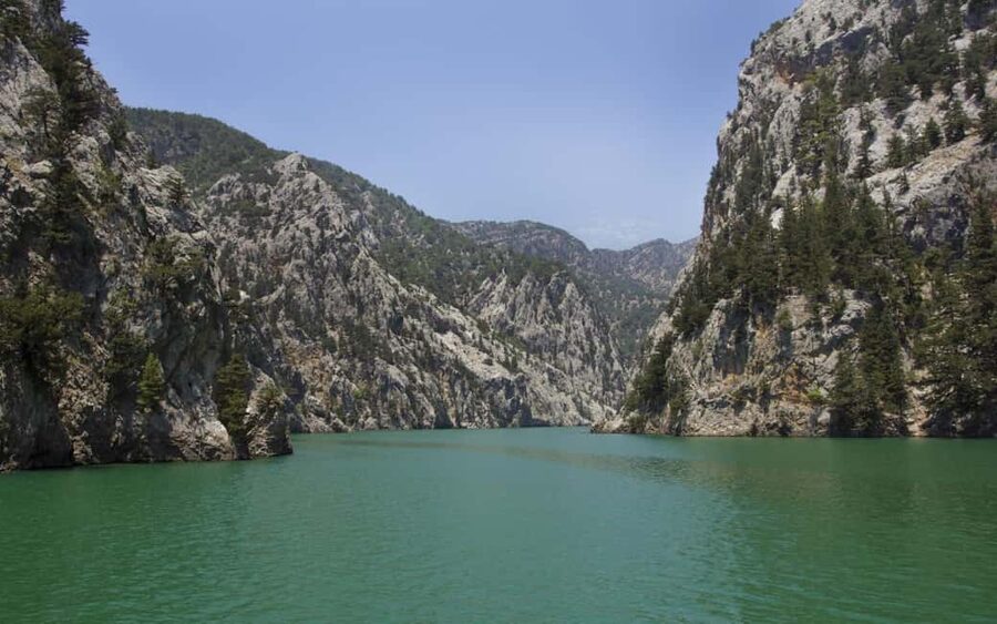 Magnificent Combo: Cabrio Safari and Green Canyon Boat Tour - Starting with an Open-Top Cabrio Safari and Water Fights