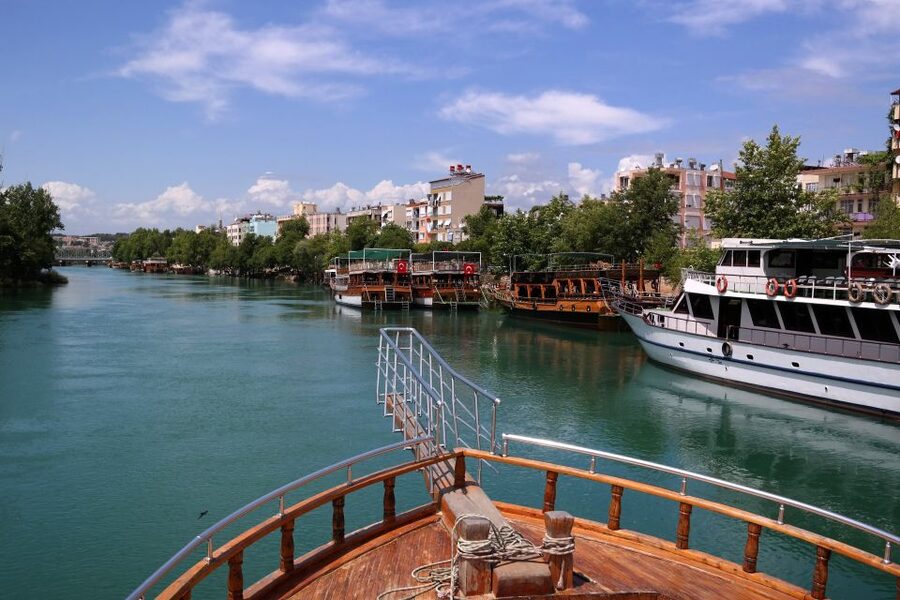 Manavgat Cruise & Grand Bazaar w/Lunch and Unlimited Drinks - English and comfort reality check: how to get the most from the guide and timing