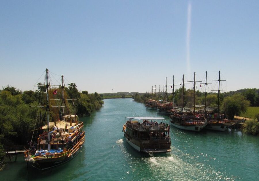 Manavgat Cruise & Grand Bazaar w/Lunch and Unlimited Drinks - Cruising the Manavgat River: Taurus views and wildlife moments
