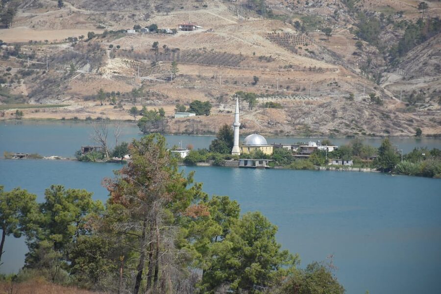 Manavgat: Guided Aqueduct, Waterfall & Green Lake Tour - Who Should Book This Manavgat Day Trip